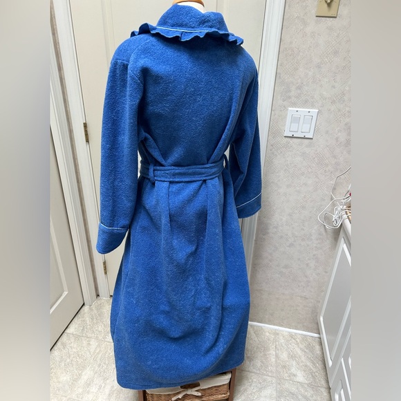 Women's Blue Ruffled Robe - Picture 3 of 6